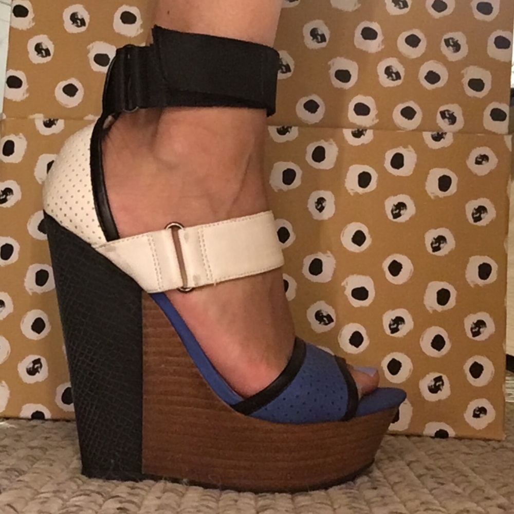Aldo - Black Blue and White- Wedge